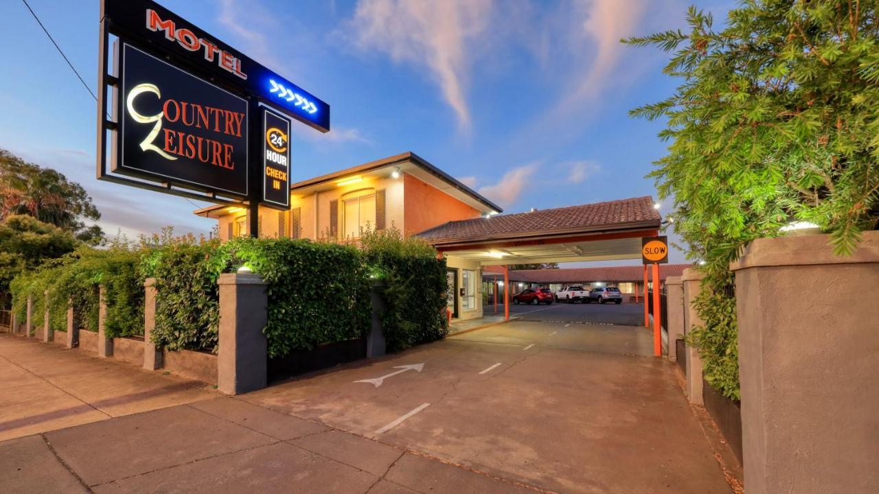 Country Leisure Motor Inn Дабо Екстериор снимка