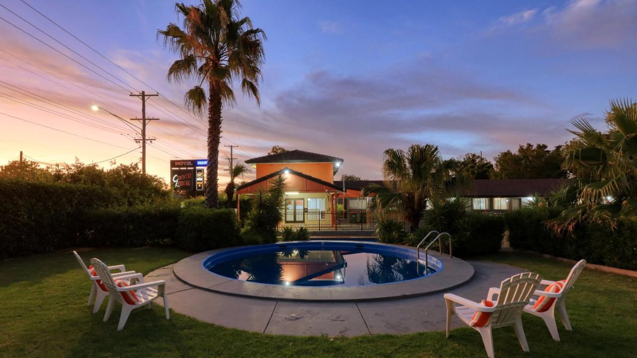 Country Leisure Motor Inn Дабо Екстериор снимка